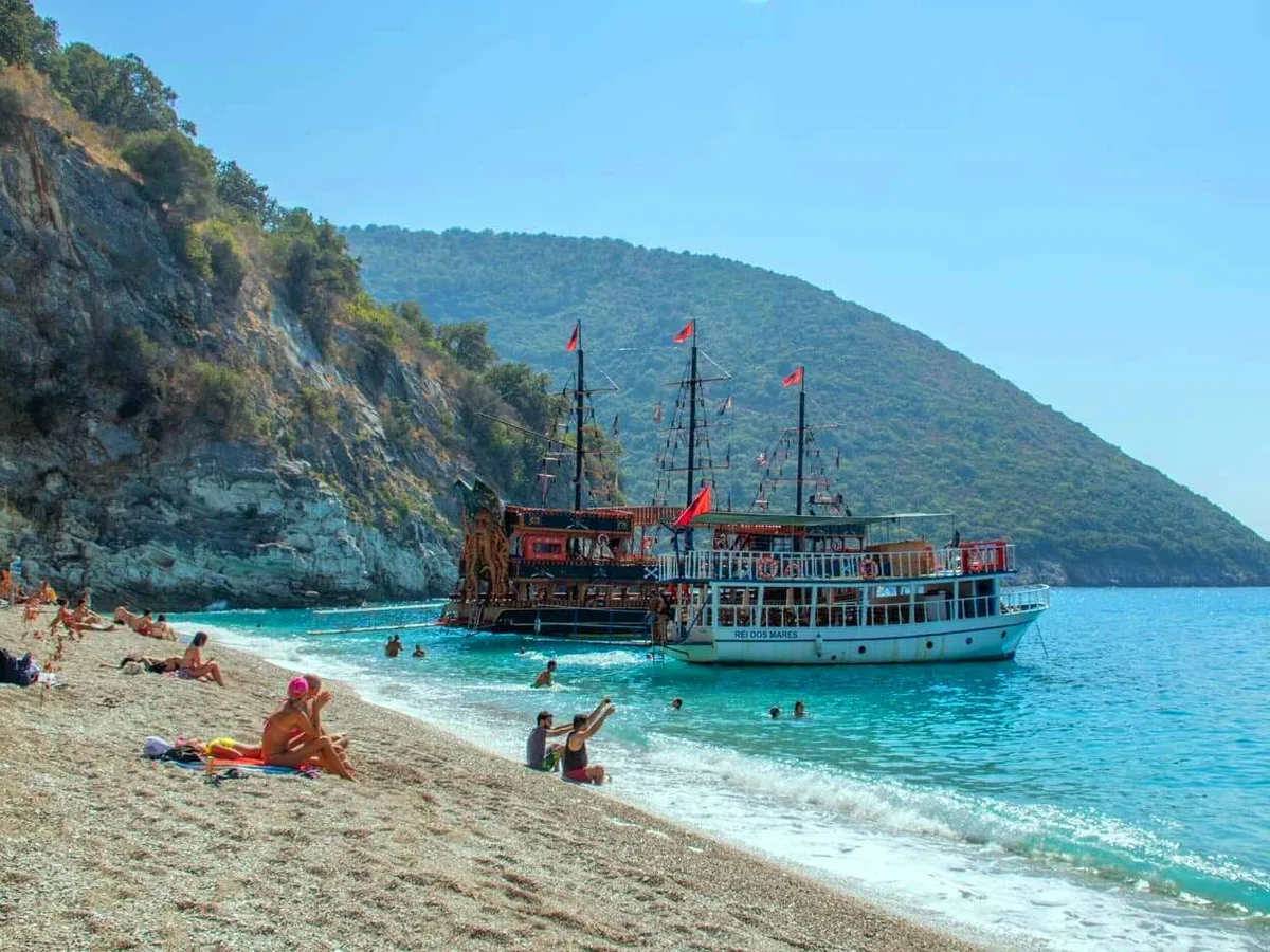 Riviera Albanese – Un Viaggio tra Luce, Mare e Costa Viva — Italiano Audio Tour Albania